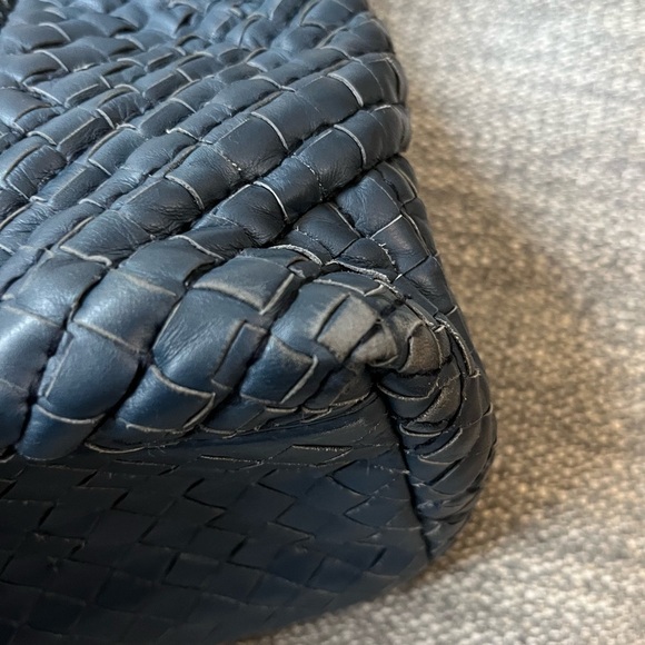 Bottega Veneta Double Chain Tote Stitched Intrecciato Calfskin Medium - Picture 13 of 16